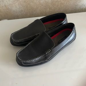 Tommy Hilfiger slip on dress shoes